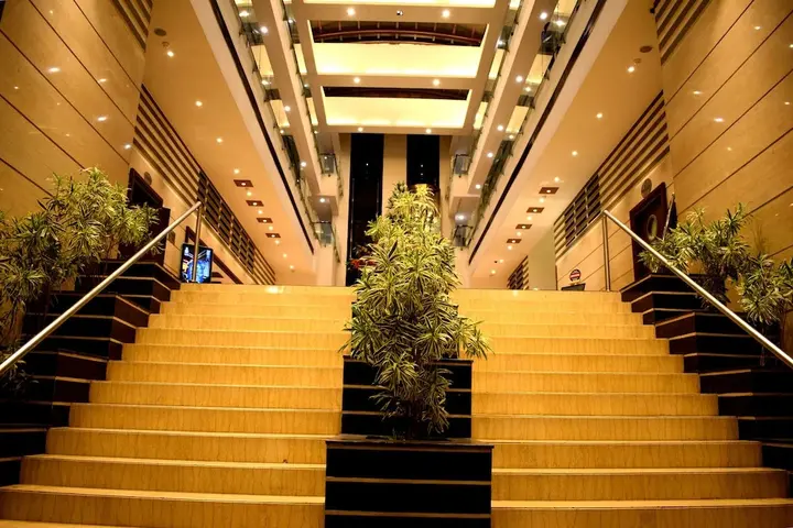 Канпур: Hotel Royal Cliff