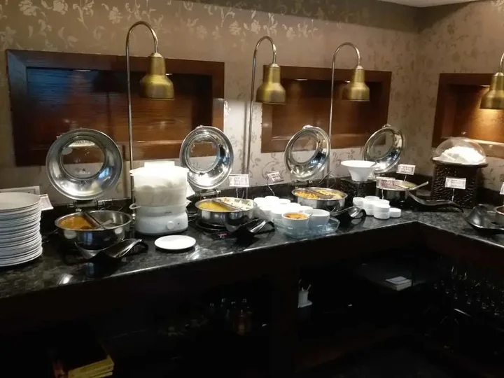 Канпур: Hotel Royal Cliff