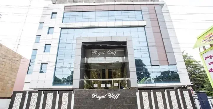 Канпур: Hotel Royal Cliff