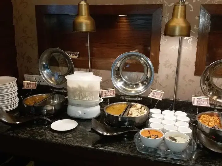 Канпур: Hotel Royal Cliff
