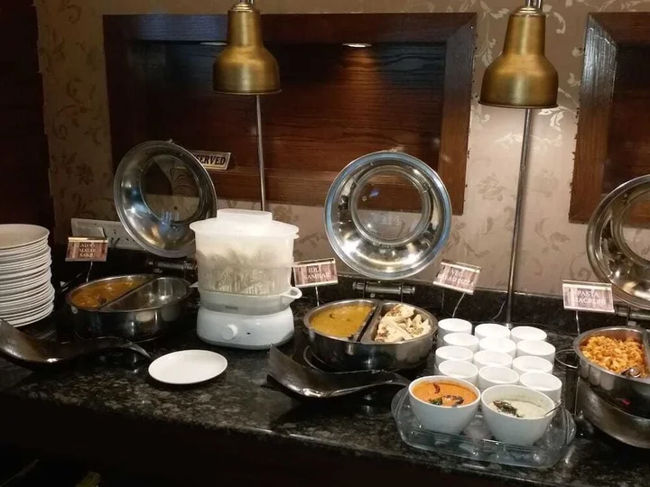 Канпур: Hotel Royal Cliff