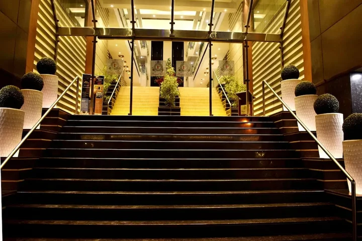 Канпур: Hotel Royal Cliff