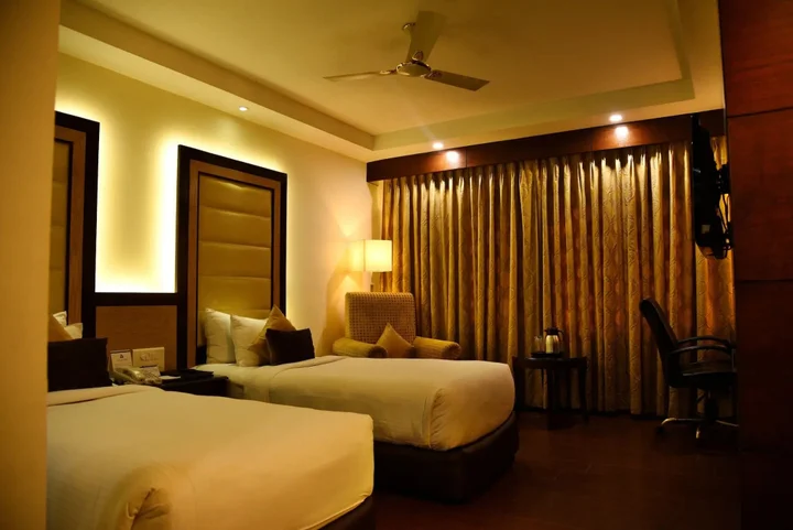 Канпур: Hotel Royal Cliff