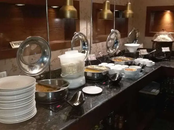 Канпур: Hotel Royal Cliff
