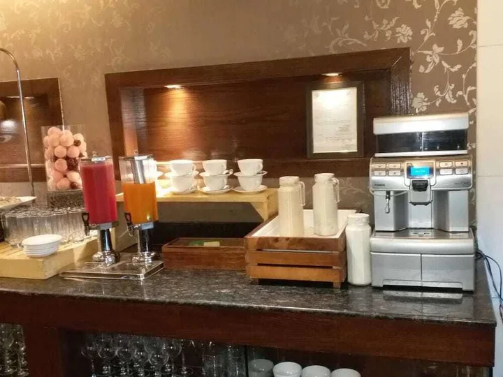 Канпур: Hotel Royal Cliff