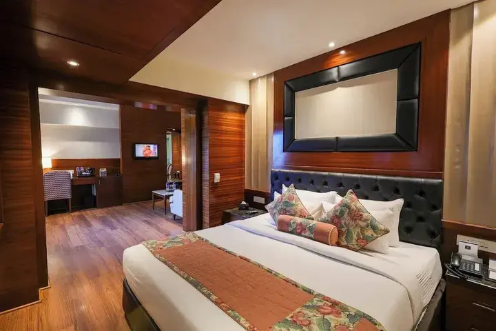 Канпур: Hotel Royal Cliff