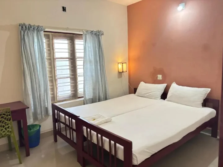 Варкала: Seabreeze Varkala Beach Resort