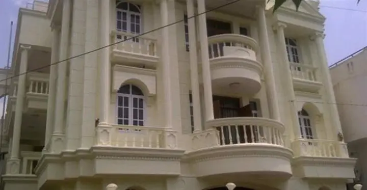 Бангалор: The Bouvice Villa