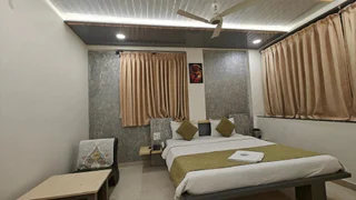 Нашик: Hotel Cool Palace