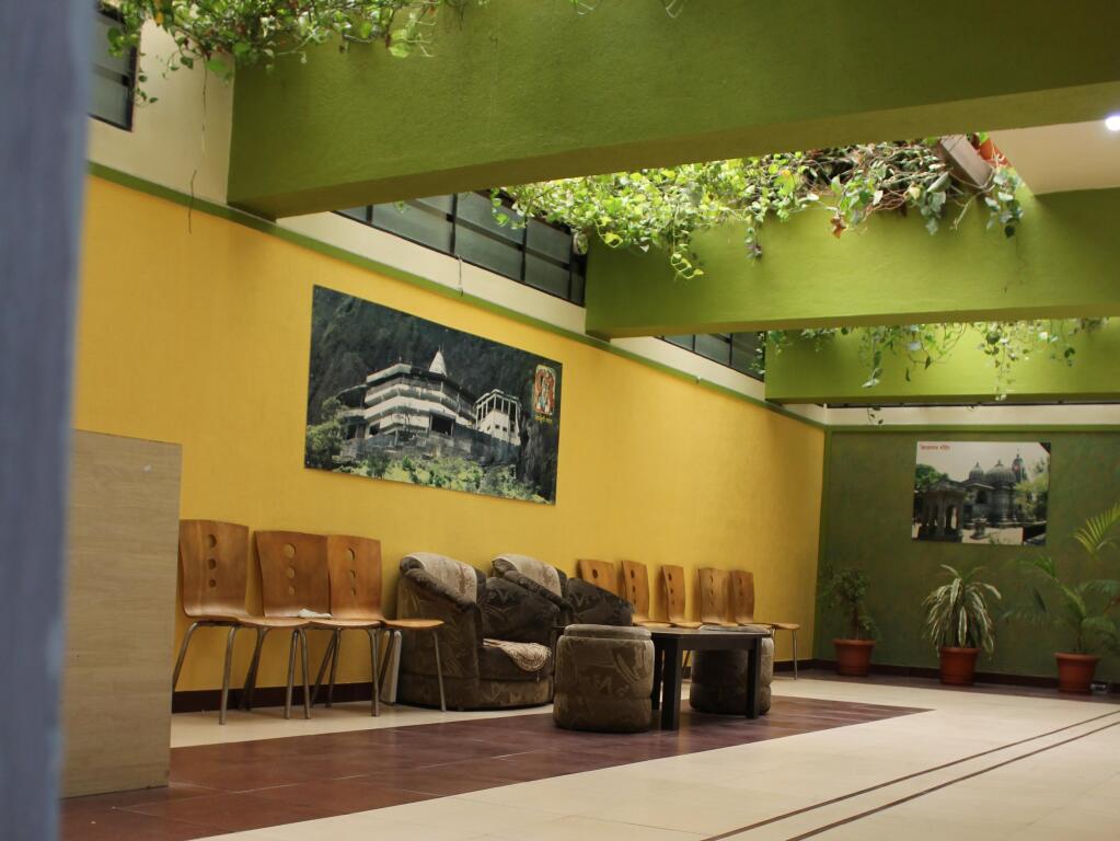 Нашик: Hotel Cool Palace