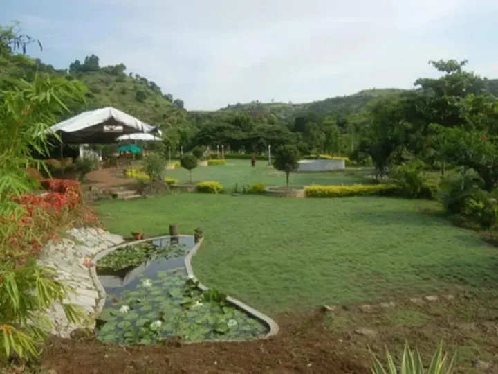 Лонавала: Sky Blue Resort