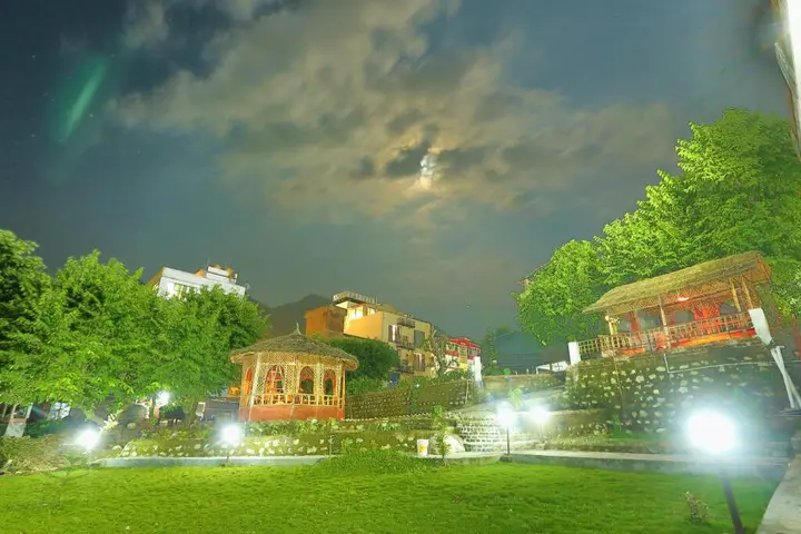Ришикеш: Raj Resort