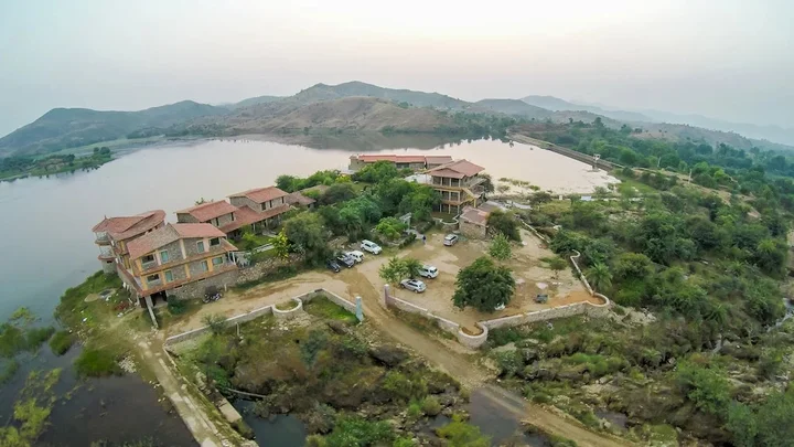 Удаипур: The Jhadol Safari Resort
