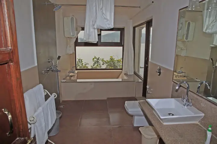 Удаипур: The Jhadol Safari Resort