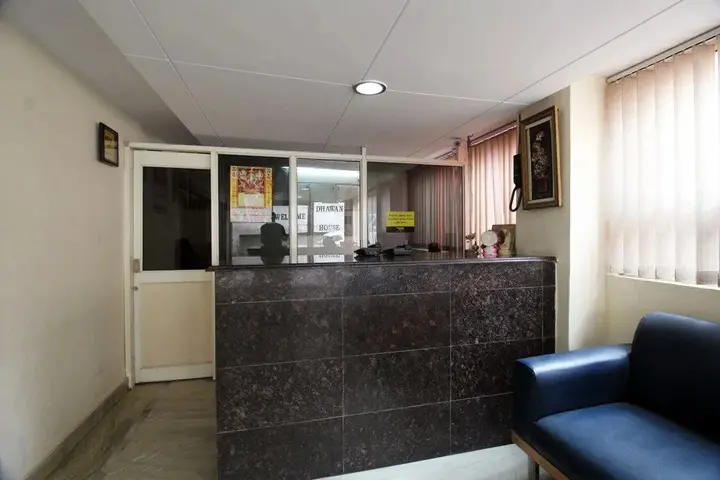 Нью-Дели: Hotel Dhawan