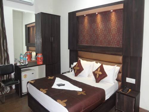 Джайпур: Hotel White Plazo