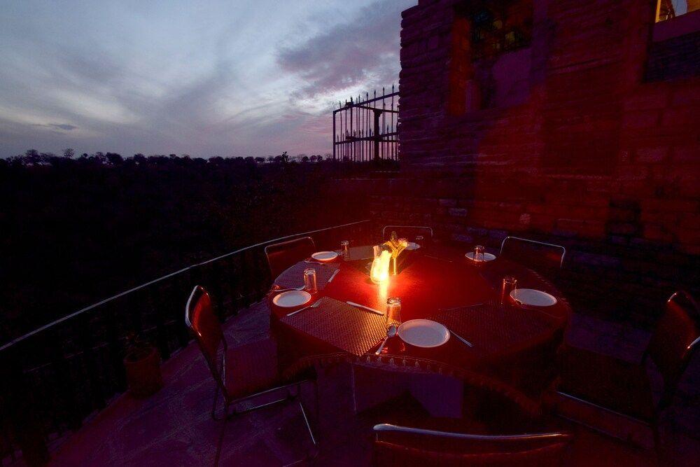 Парсоли: Menal Jungle Safari Resort