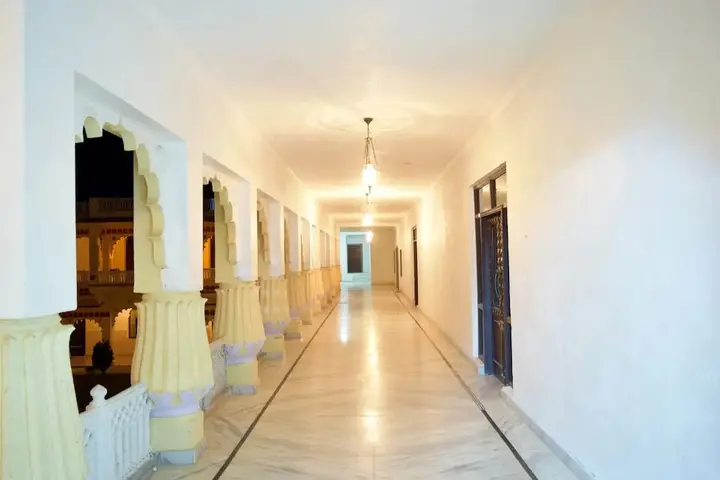 Парсоли: Menal Jungle Safari Resort
