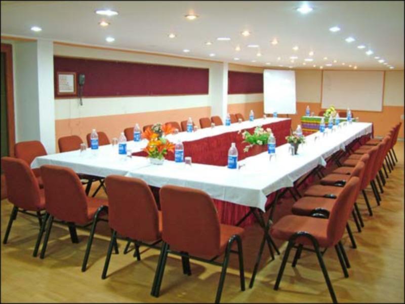 Ахмедабад: Hotel Sahaj Palace Pvt Ltd