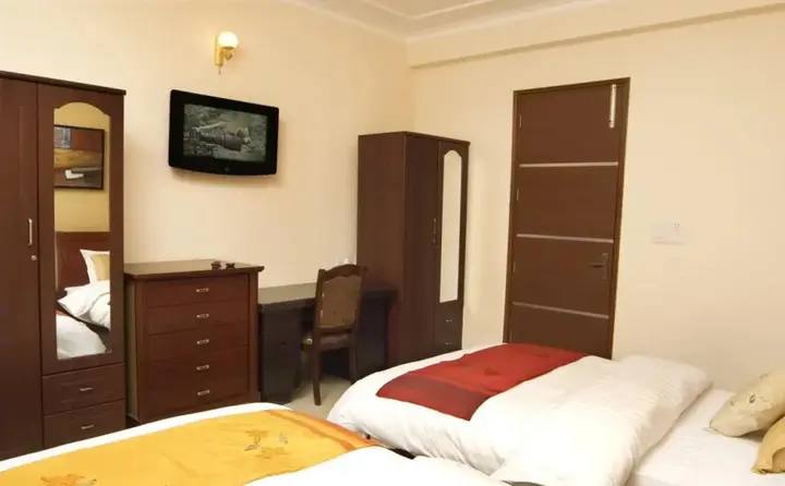 Гуруграм: Tree Top Greens Serviced Apartment