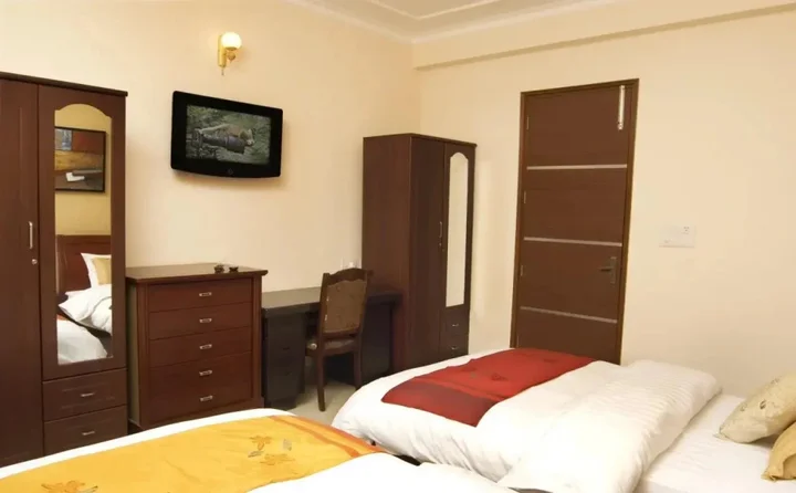 Гуруграм: Tree Top Greens Serviced Apartment
