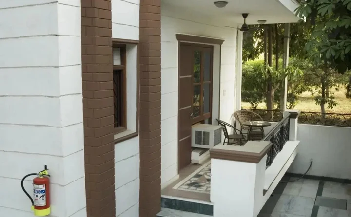 Гуруграм: Tree Top Greens Serviced Apartment
