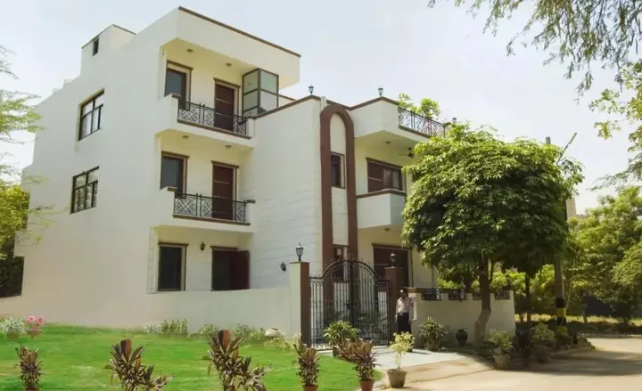 Гуруграм: Tree Top Greens Serviced Apartment