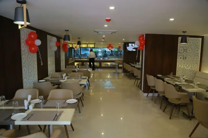 Бангалор: SS Lumina Hotel