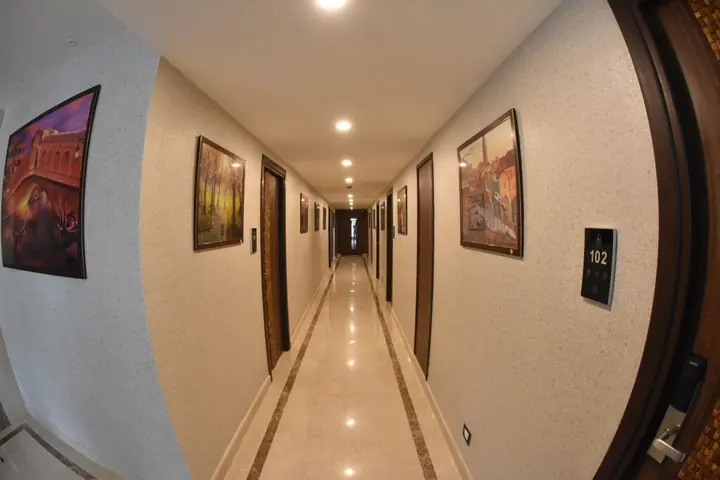 Бангалор: SS Lumina Hotel