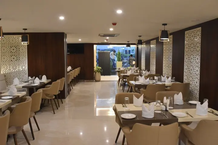 Бангалор: SS Lumina Hotel