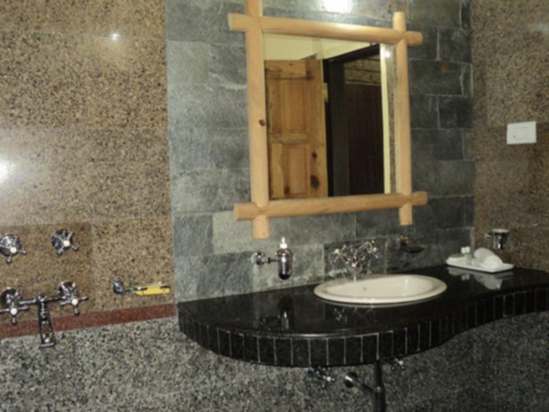Раникхет: Imperial Heights Resort