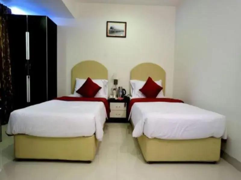 Мумбаи: The Signature Crest Powai - Raheja Nest Apartments