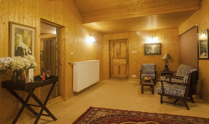 Гульмарг: Hotel Nedous