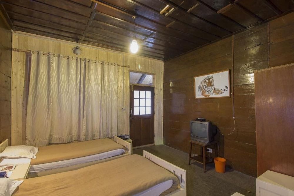 Гульмарг: Hotel Nedous