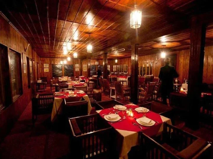 Гульмарг: Hotel Nedous
