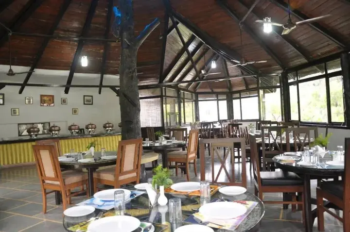 Наинитал: Casa Q Corbett Resort