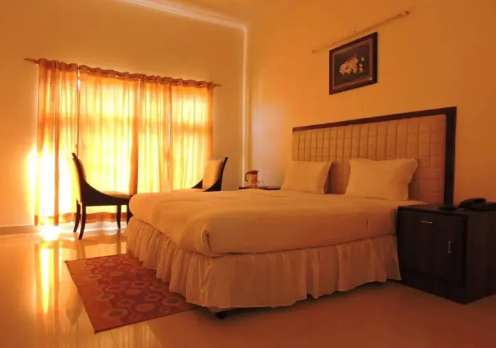 Наинитал: Hotel Travellers Paradise Naukuchiatal