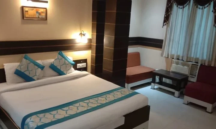 Праяградж: Hotel Star Regency