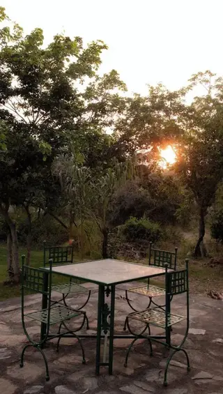 Садри: Shivika Lake Hotel