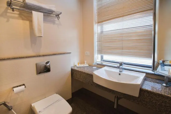 Барейлли: The Manor Bareilly Hotel