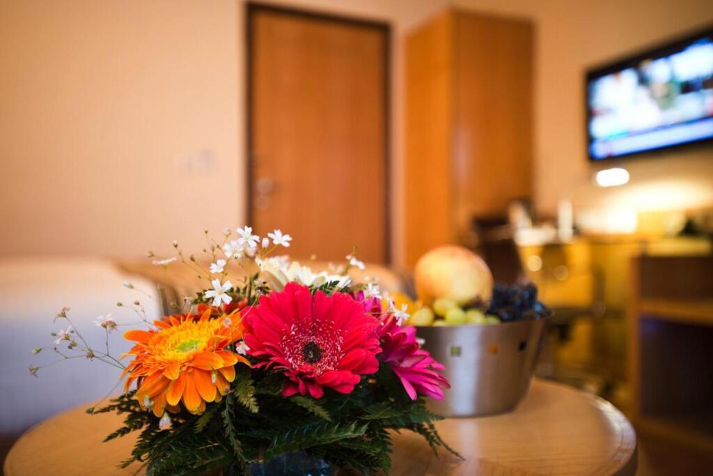 Барейлли: The Manor Bareilly Hotel