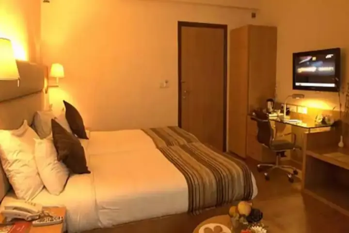 Барейлли: The Manor Bareilly Hotel