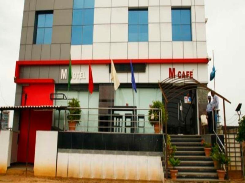 Хидерабад: Hotel M Gachibowli by OYO Rooms