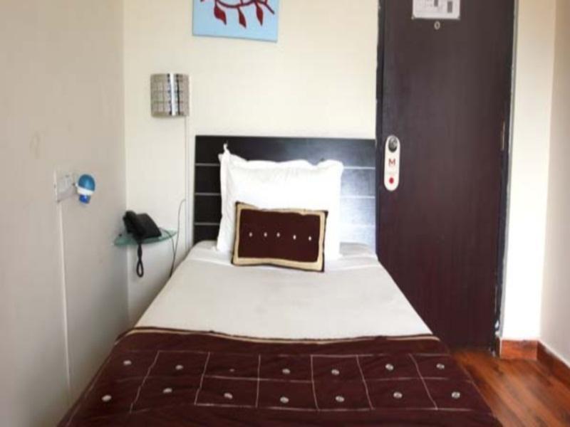 Хидерабад: Hotel M Gachibowli by OYO Rooms