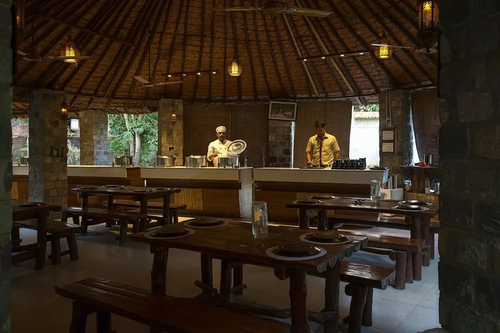 Наинитал: Corbett Machaan Resort
