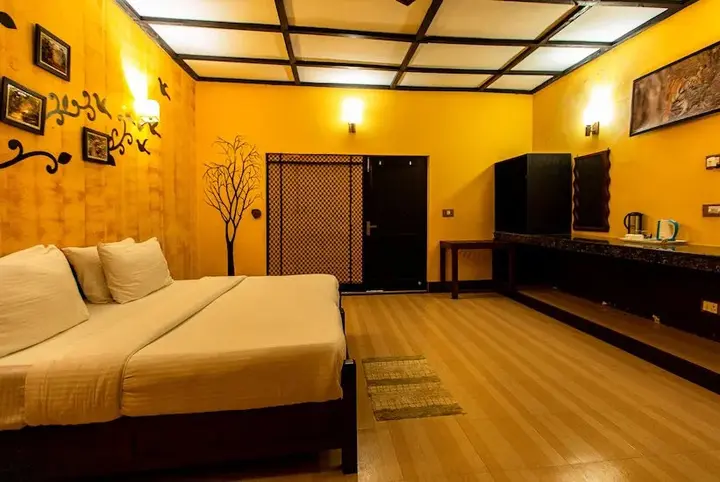 Наинитал: Corbett Machaan Resort