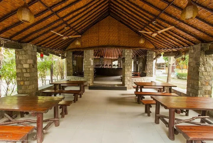 Наинитал: Corbett Machaan Resort