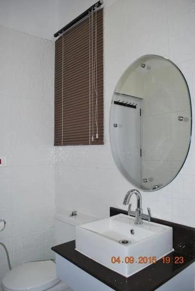 Барейлли: East Lite Hotel