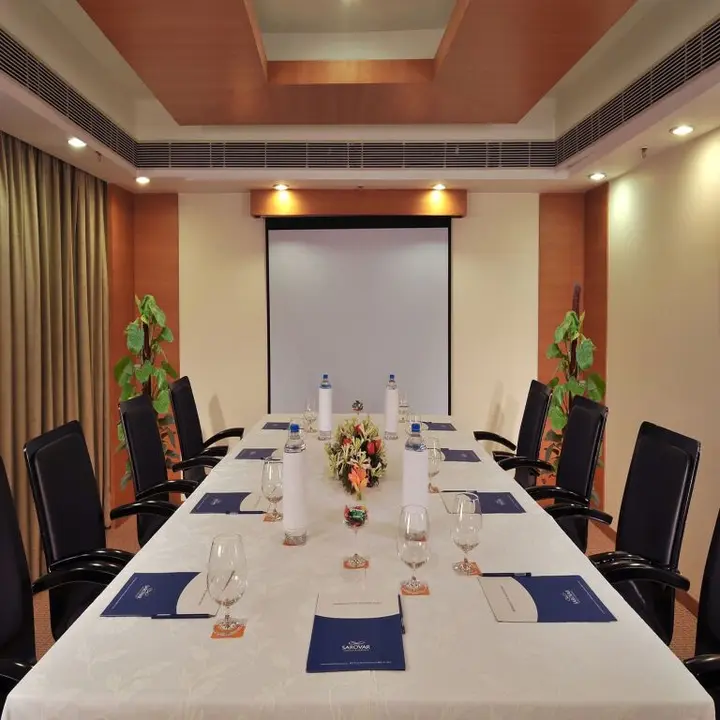Моханд: Hometel Roorkee