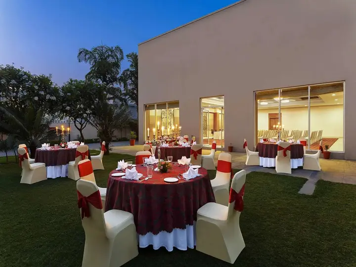 Моханд: Hometel Roorkee
